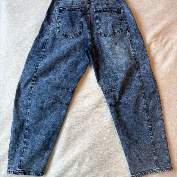 Amazon Blue Straight Leg Jeans - Picture 3 of 5